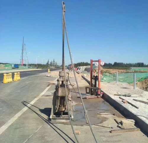 木垒公路高聚物注浆加固